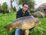 Dirk Kers wint derde wedstrijd karpercompetitie